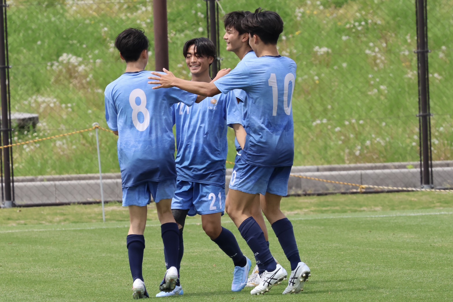 近江高校サッカー部 | フットボールNAVI