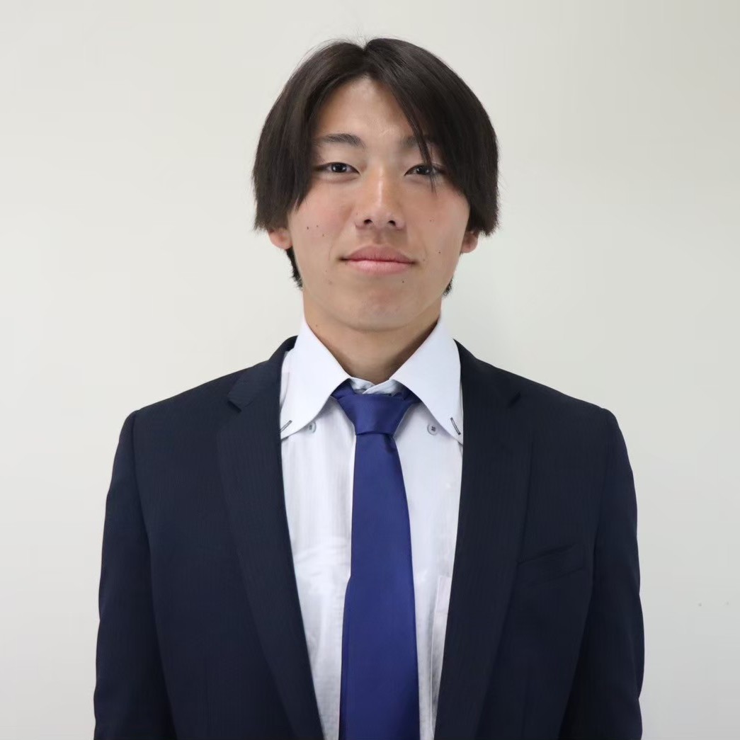 ���r�@�y��