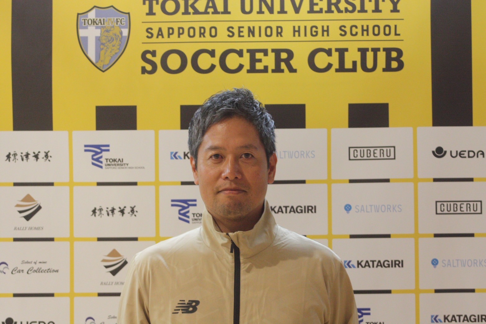 稲辺　史郎