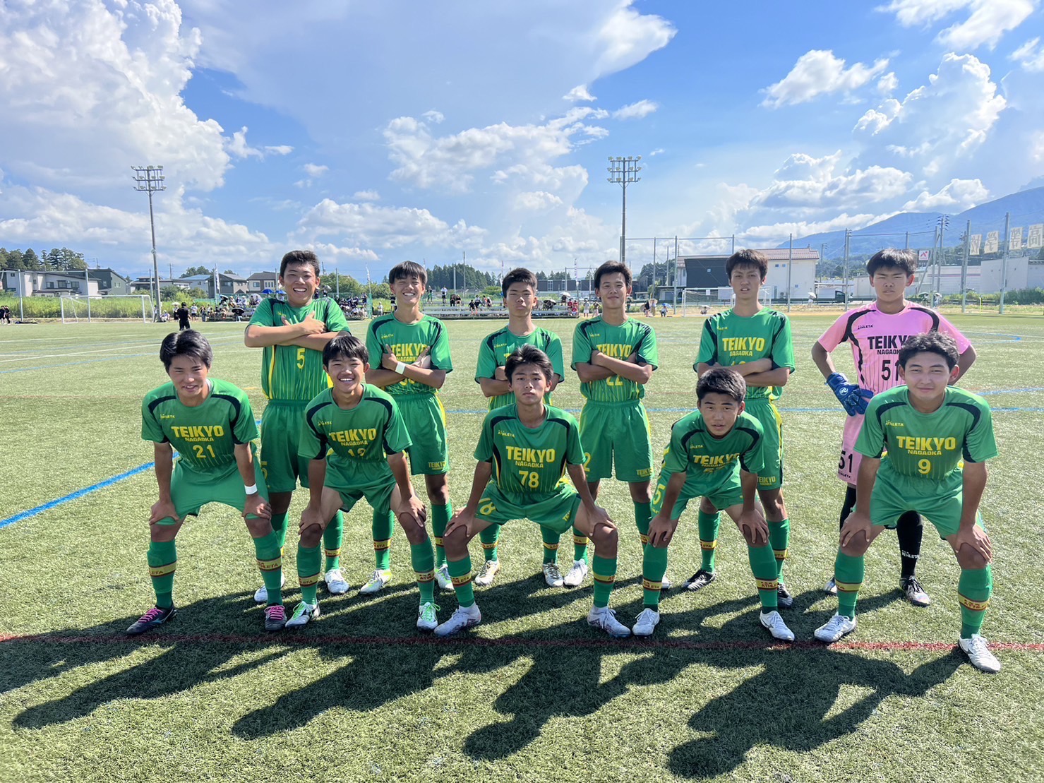 【60】帝京長岡高等学校サッカー部ピステ上下セット 60】帝京長岡高等学校サッカー部ピステ上下セット